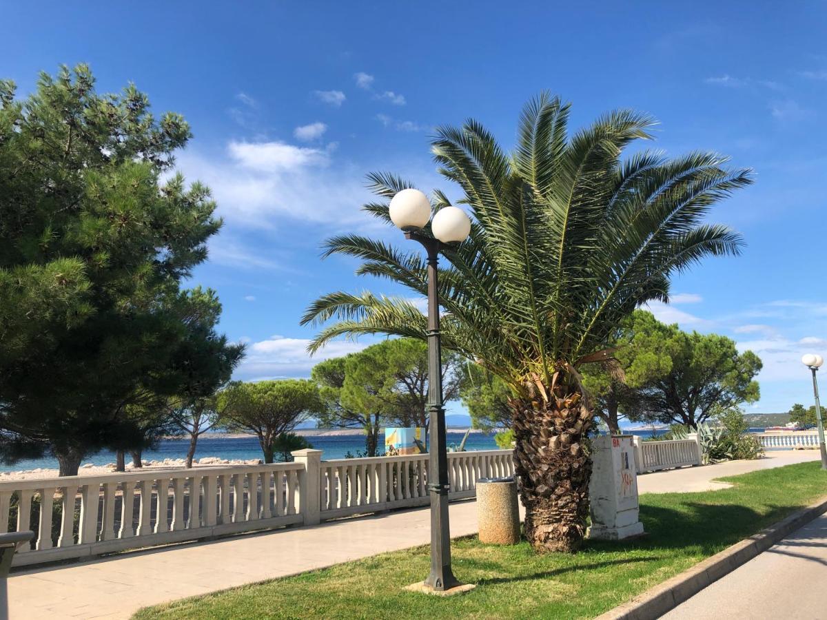 La Villa - Beach House & Rooms Crikvenica Exterior photo